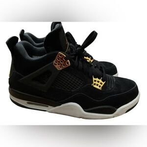 Air Jordan 4 Retro ‘Royalty’ Signature Footwear